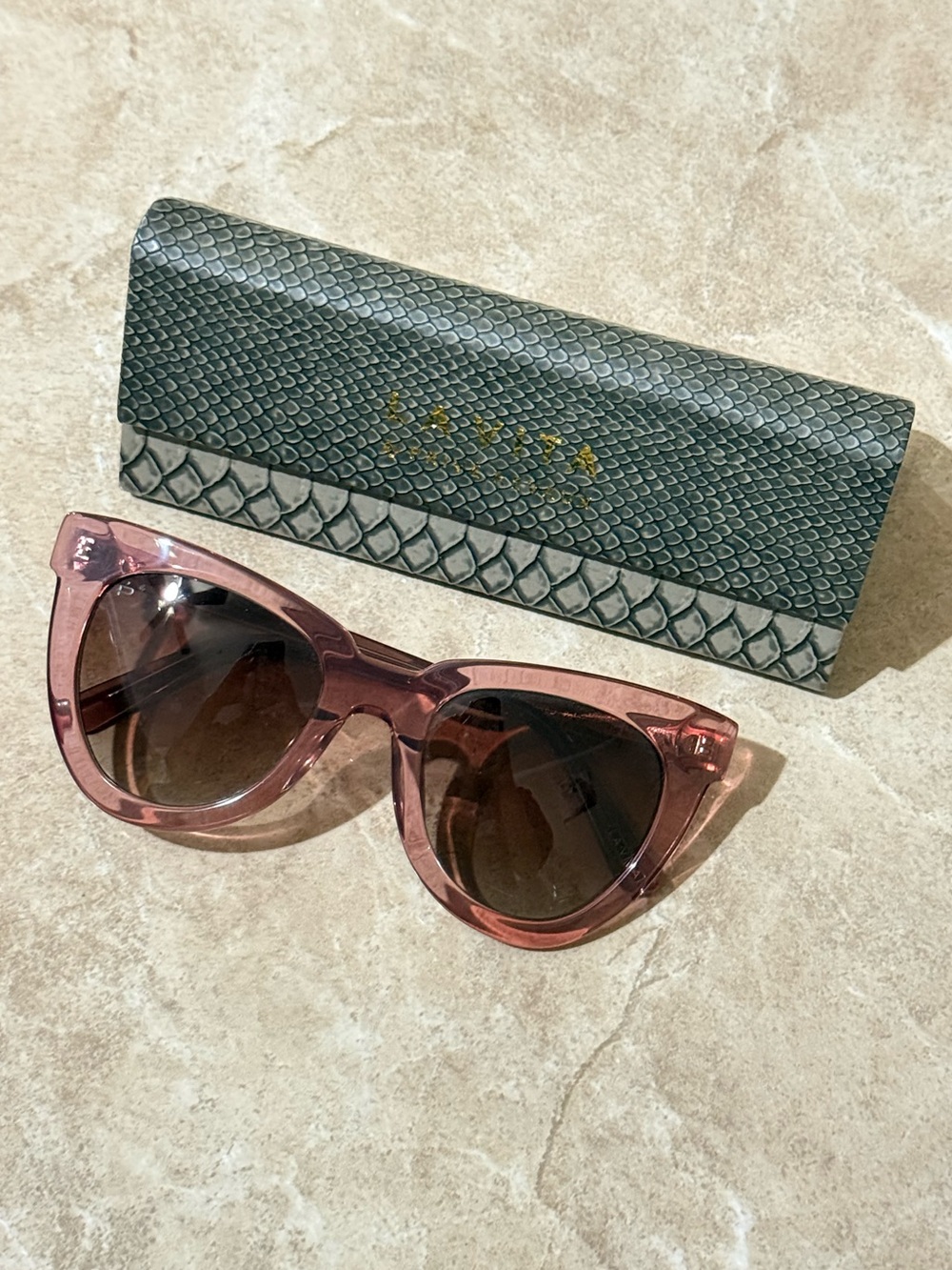 La Vita Sunglasses